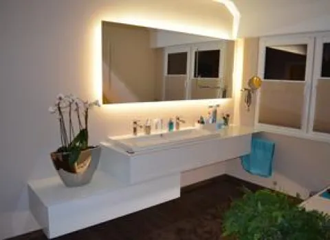 Referenz Dachbad Spiegel