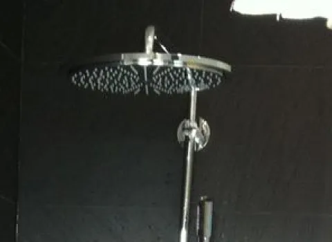 Dusche der geschmackvollen Bäder von Brüning.