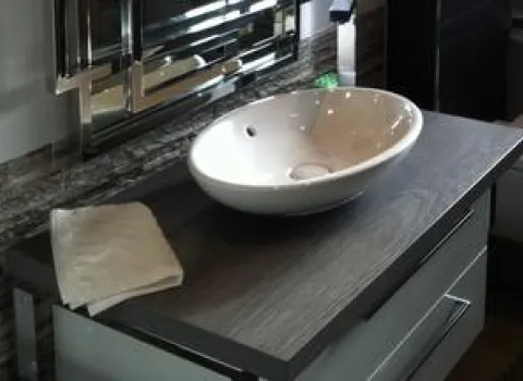 Waschbereich der geschmackvollen Bäder von Brüning.