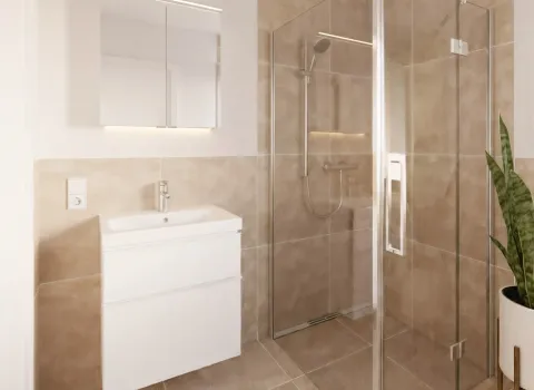 Ein modernes Badezimmer mit beigen Wand- und Bodenfliesen zeigt eine elegante Eckdusche mit Glasabtrennung und Edelstahlarmatur. Links daneben befindet sich ein schwebender Waschtisch mit Spiegel und integrierter LED-Beleuchtung. Die helle Farbgestaltung sorgt für ein freundliches Raumgefühl. Eine grüne Pflanze im weißen Topf bringt Natürlichkeit ins Bad.